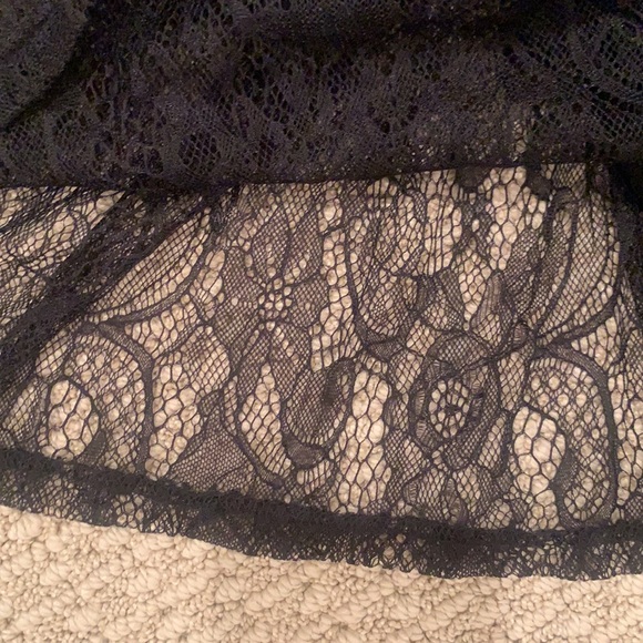 Black dress - Picture 4 of 4